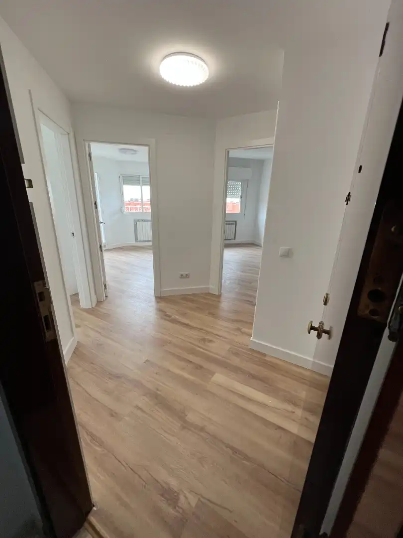 Piso en venta en Madrid con Calefacción, Terraza y Horno