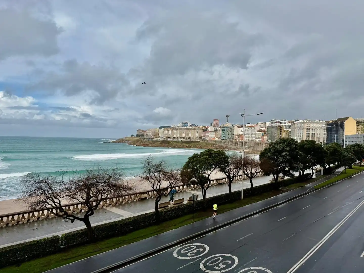 Vista exterior de Pis en venda en A Coruña Capital  amb Calefacció i Traster