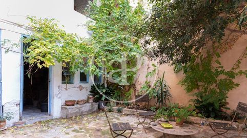 Casa en venta de tres plantas con jardín en el corazón de Sóller