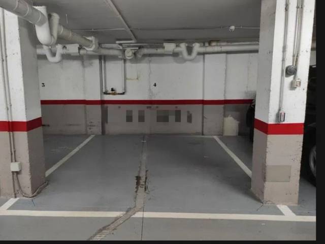 Garaje en Alquiler en Calle Jesus Hurtado, 1 en Santiago el Mayor