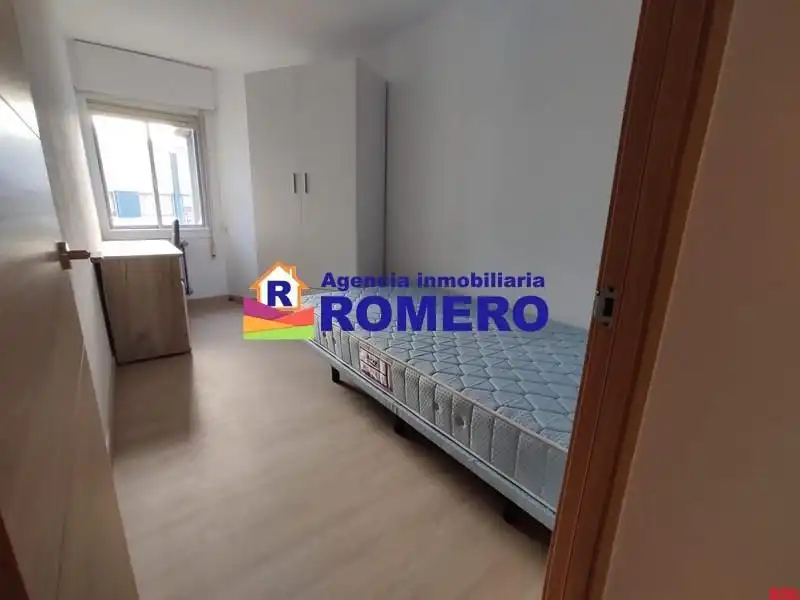 Schlafzimmer von Wohnung zum Verkauf in Santiago de Compostela 