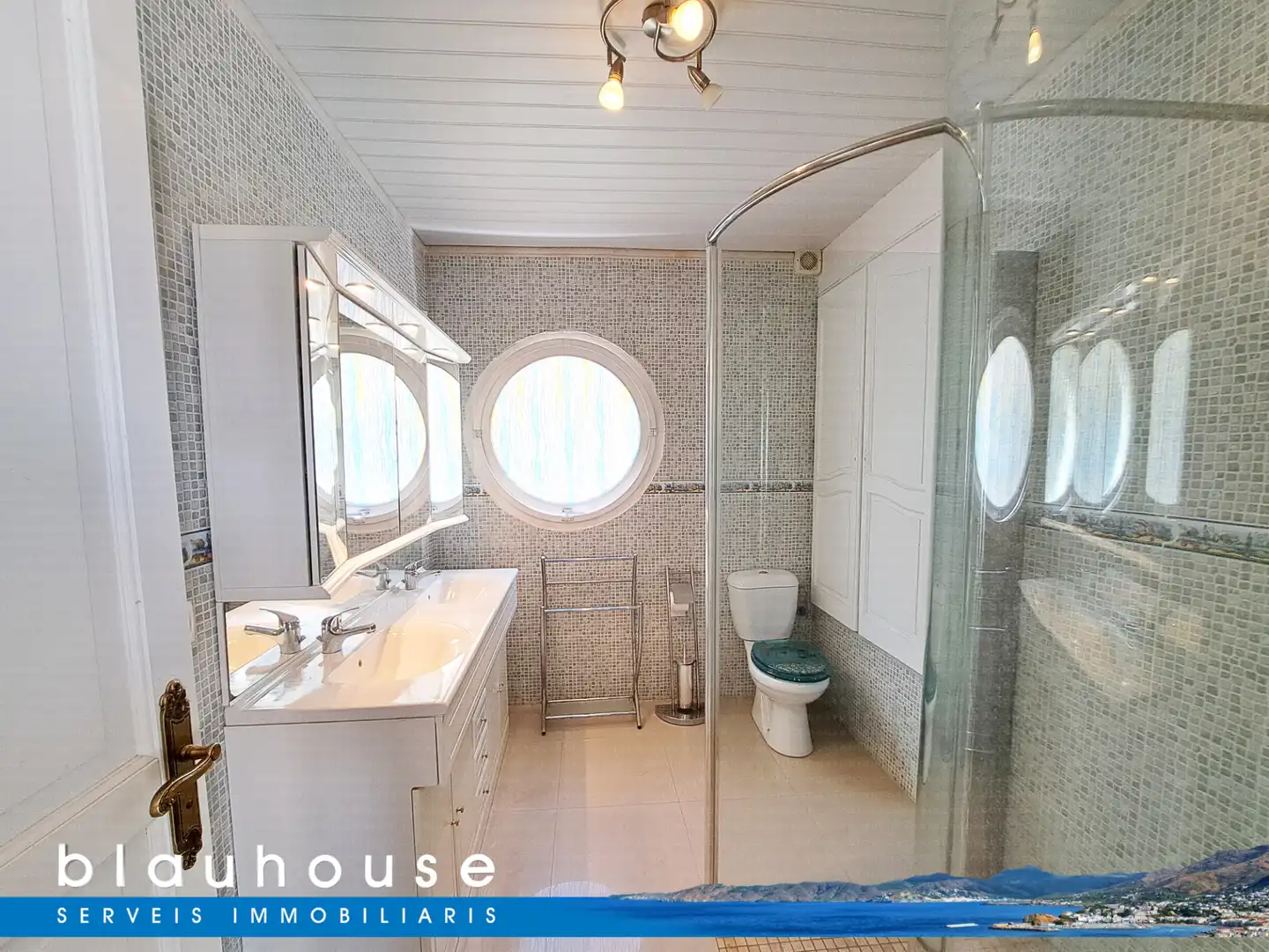 Baño de Casa o chalet en venta en Llançà con Aire acondicionado, Calefacción y Terraza