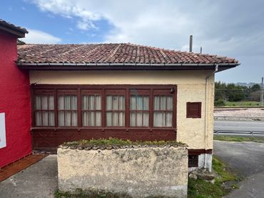 Haus zum Verkauf in Llovio