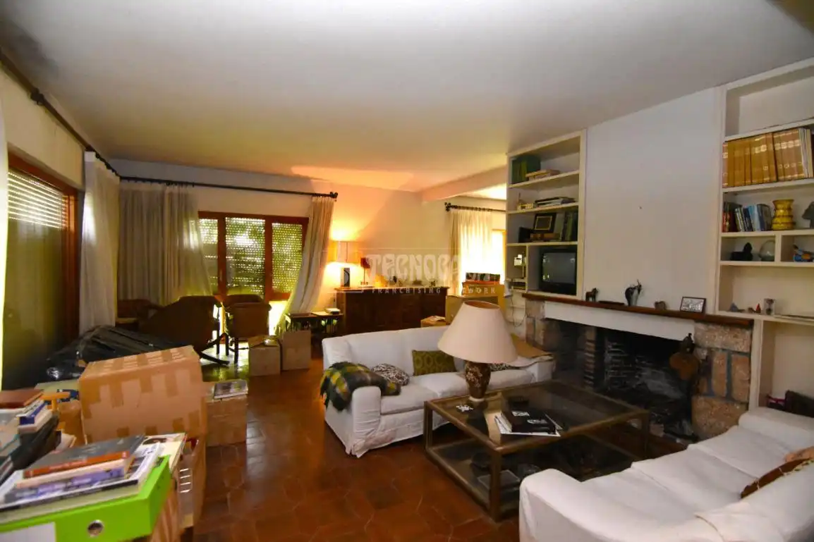 Sala de estar de Casa o chalet en venta en Villaviciosa de Odón con Calefacción, Jardín privado y Terraza