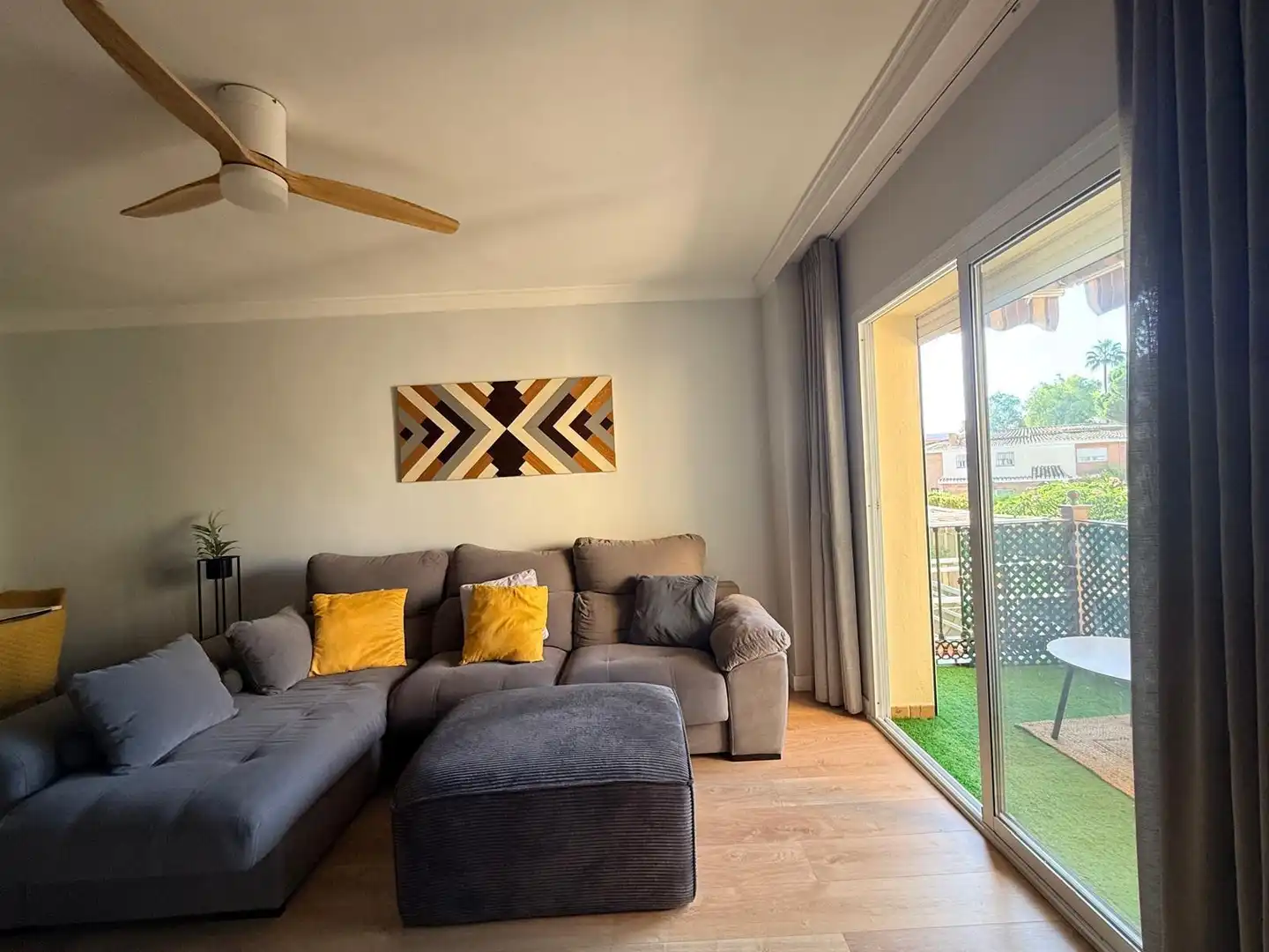 Piso con terraza en venta en Calle PEDRO MANTUANO, imagen 3