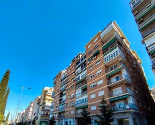 Vista exterior de Pis en venda en  Granada Capital amb Aire condicionat, Calefacció i Balcó