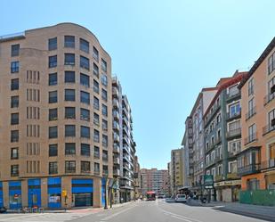 Exterior view of Flat for sale in  Zaragoza Capital  with Air Conditioner, Heating and Balcony