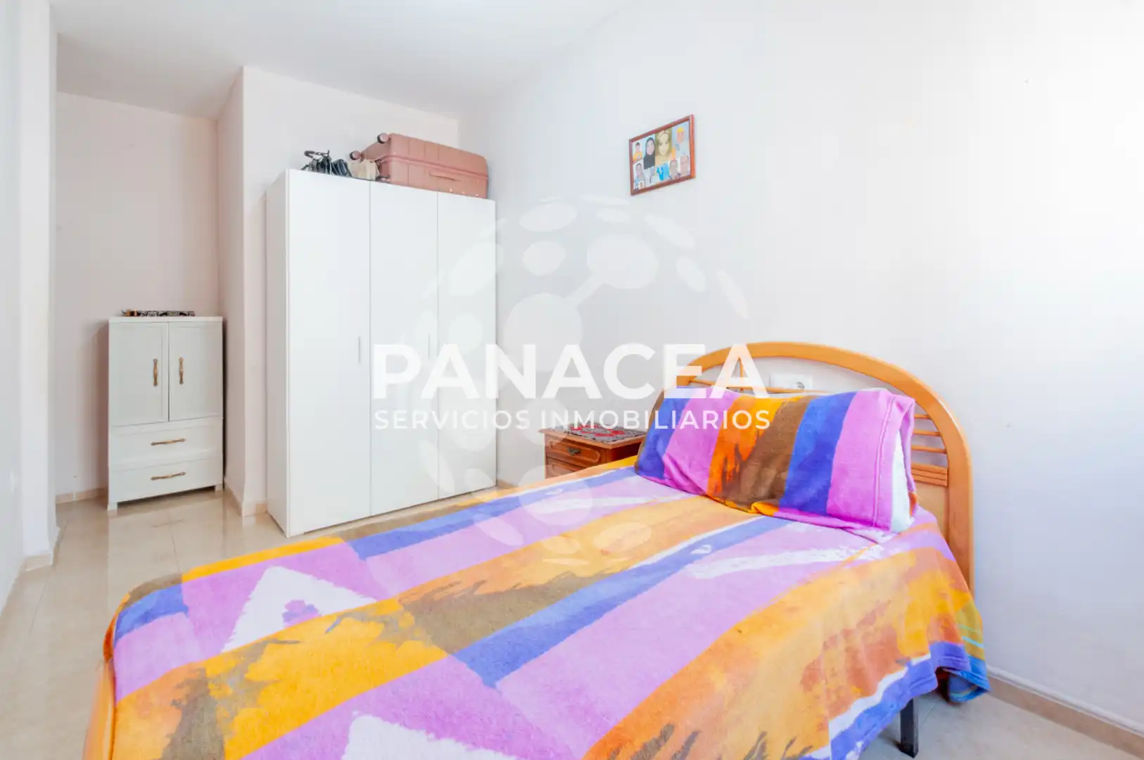 Habitación de Piso en venta en Roquetas de Mar con Amueblado, Horno y Lavadora