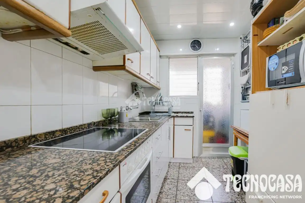 Kitchen of Flat for sale in Viladecans  with Balcony