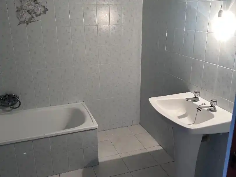 Baño de Piso en venta en Medellín, Badajoz