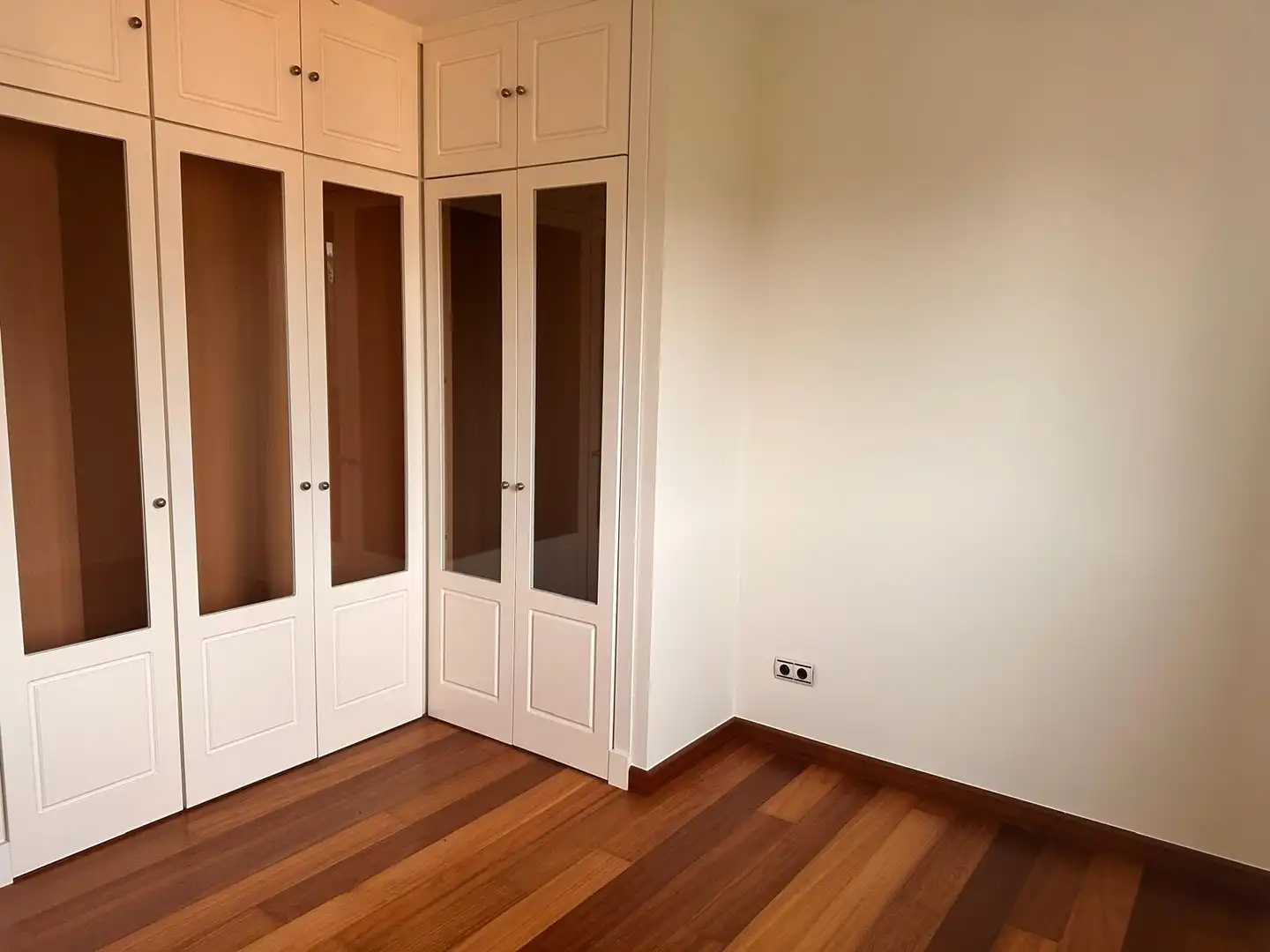 Bedroom of Flat for sale in Sevilla  with Swimming Pool