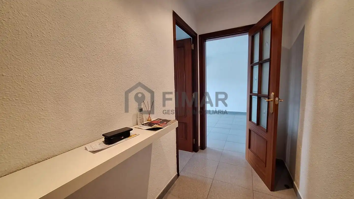 Wohnung zum Verkauf in Mataró mit Klimaanlage und Terrasse