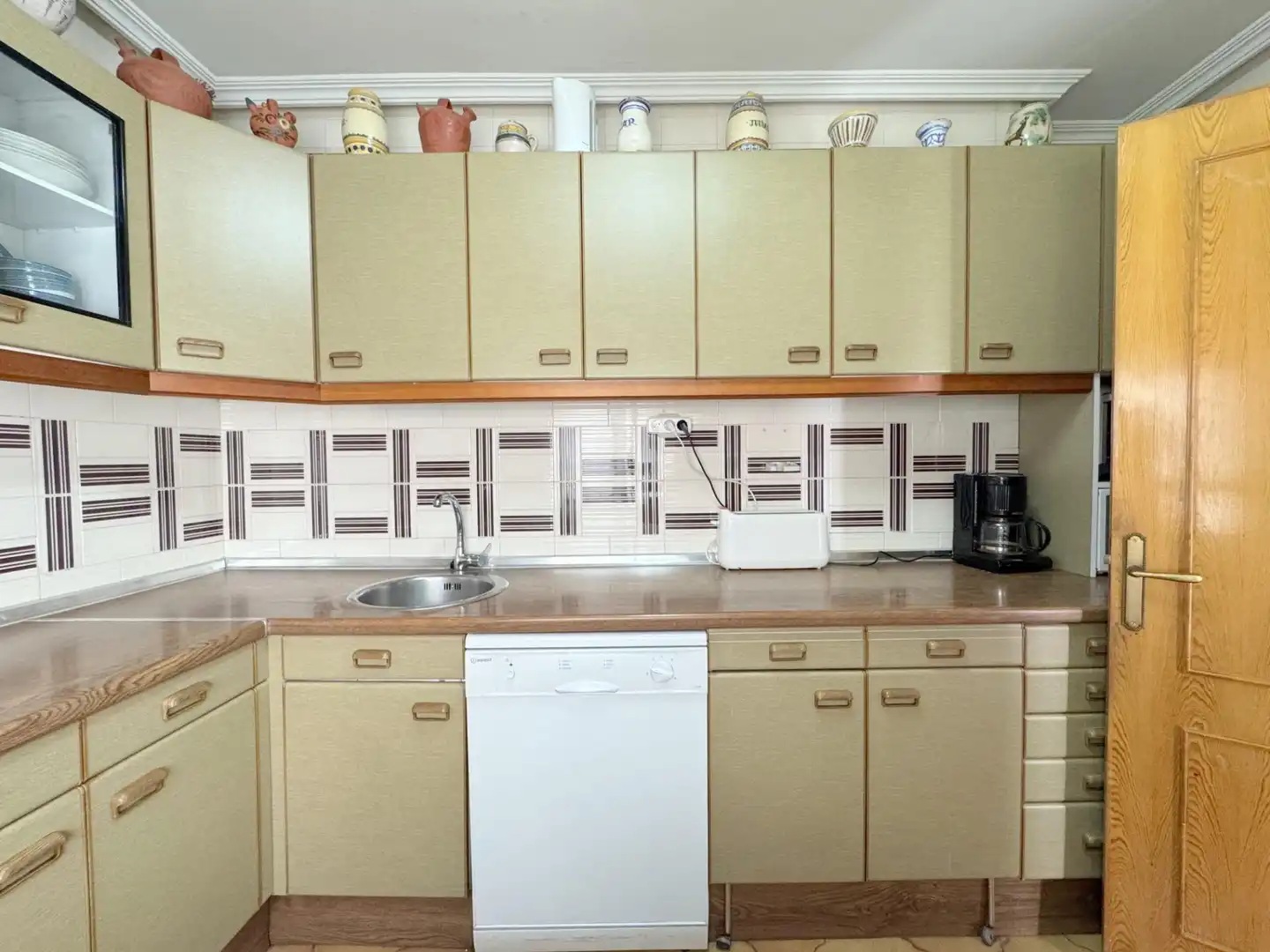 Kitchen of Houses for sale in Candeleda, Ávila