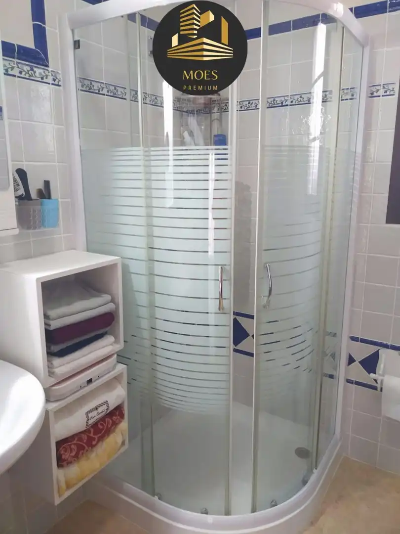 Bathroom of Flat for sale in Villacarrillo  with Air Conditioner, Heating and Balcony