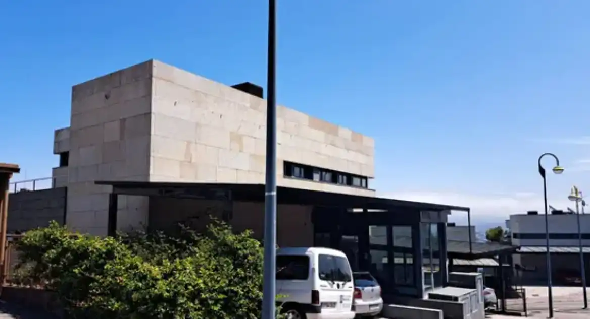 Vista exterior de Pis en venda en Baiona amb Terrassa i Traster