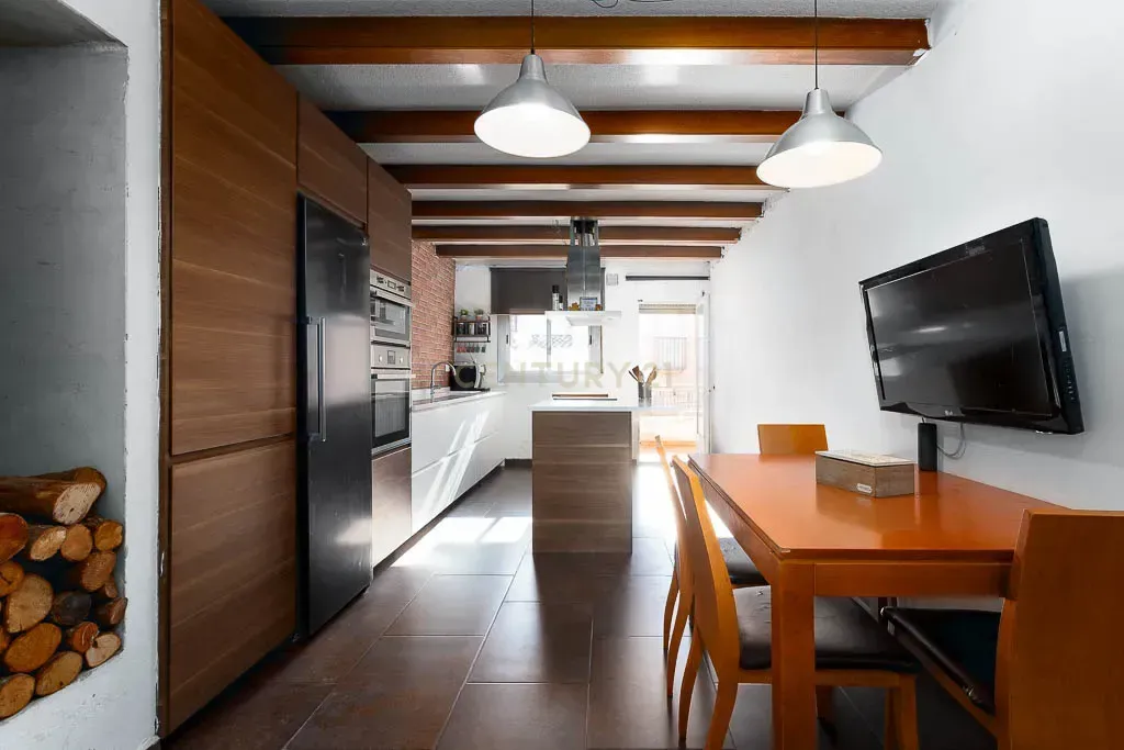 Cuina de Apartament en venda en Parets del Vallès amb Aire condicionat