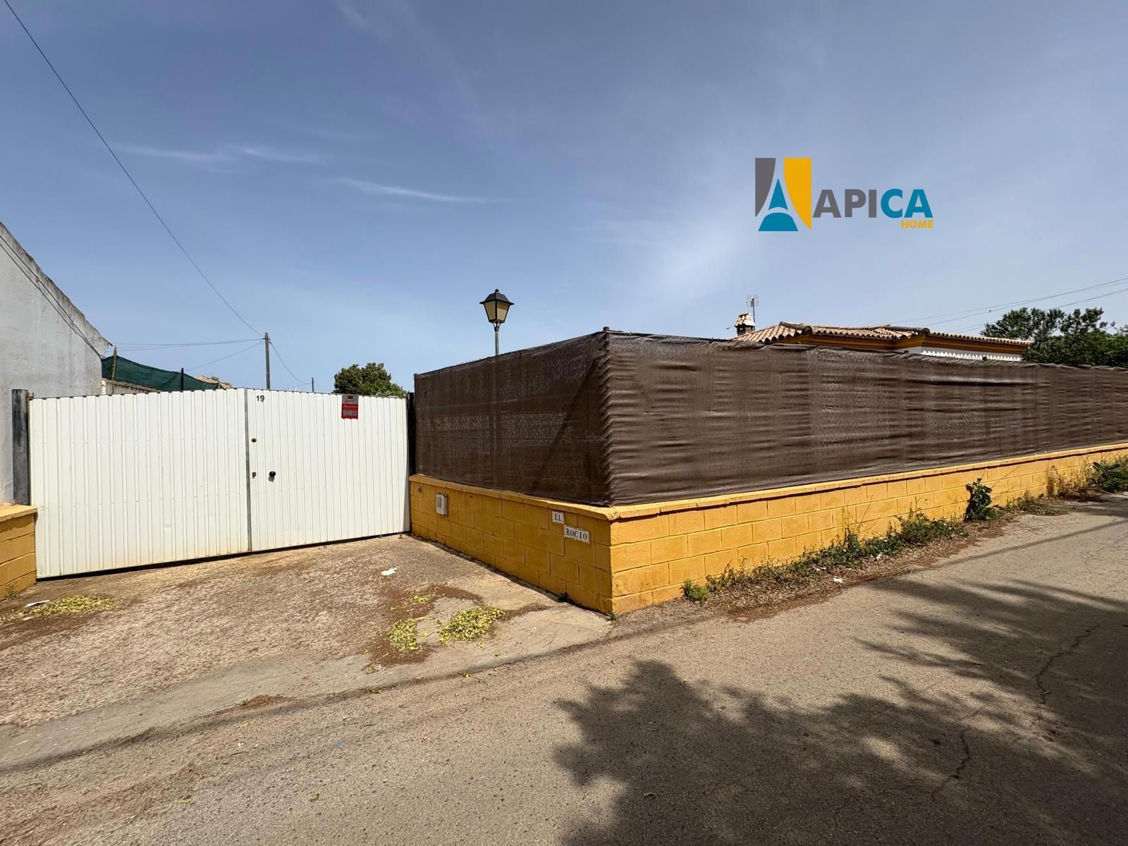 Exterior view of House or chalet for sale in Chiclana de la Frontera  with Terrace, Storage room and Swimming Pool