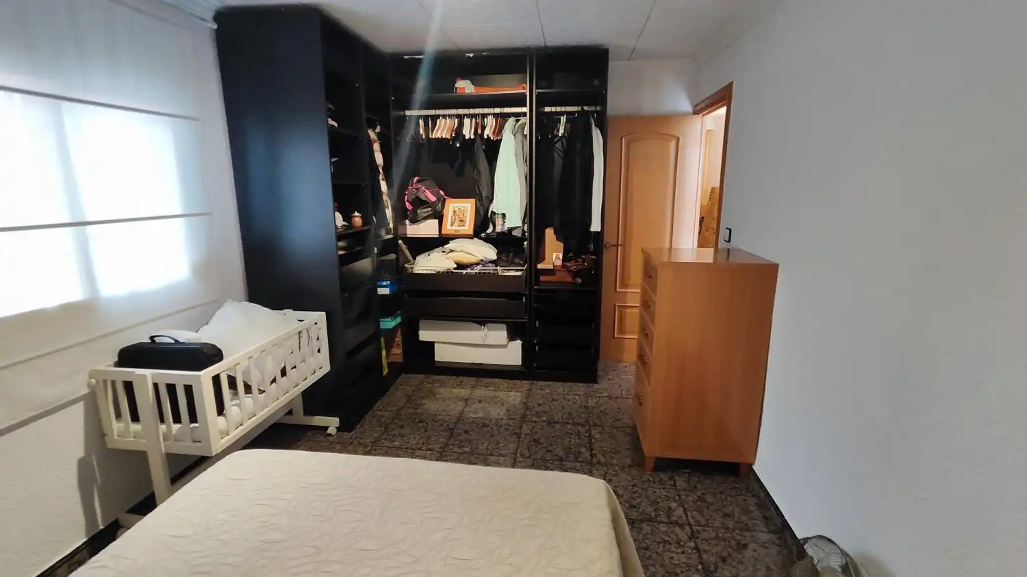 Habitación de Casa adosada en venta en Rubí con Trastero