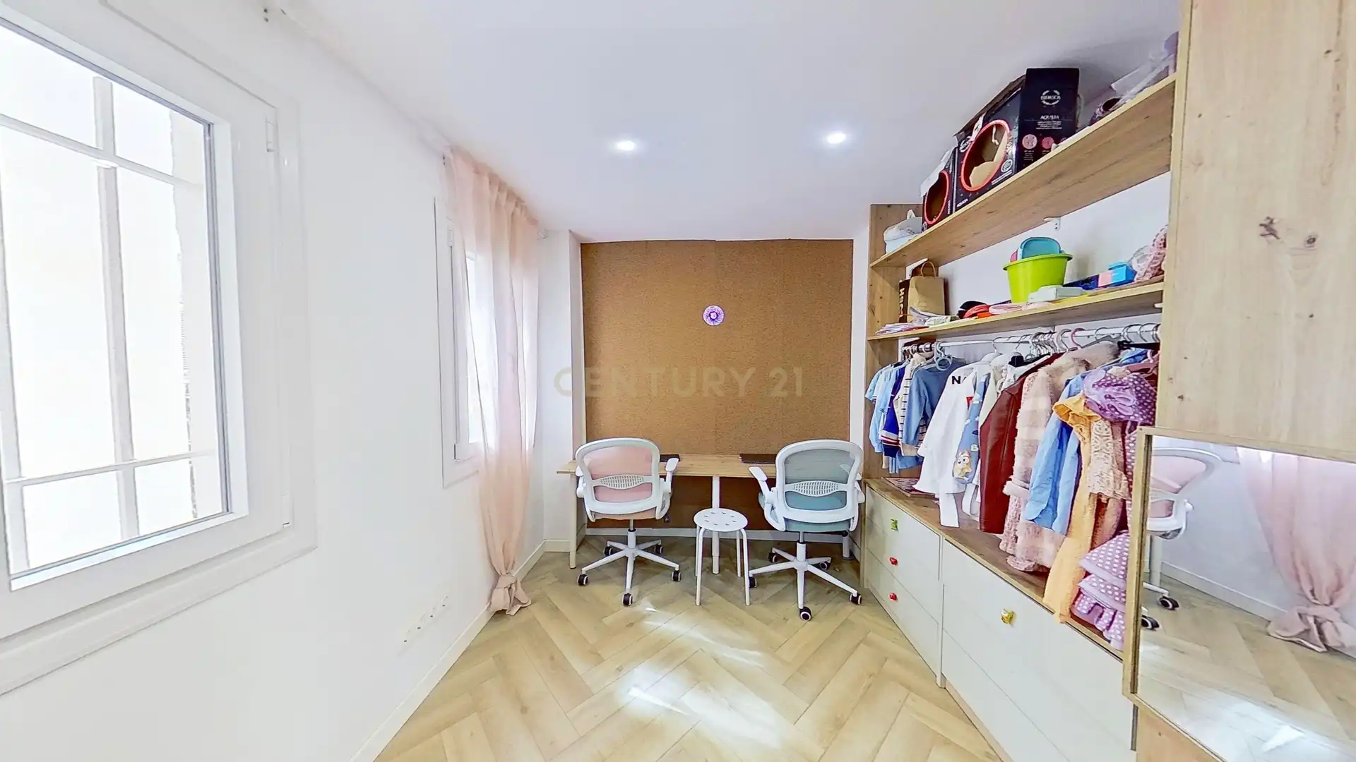 Flat for sale in Málaga  with Air Conditioner, Washing machine and Balcony