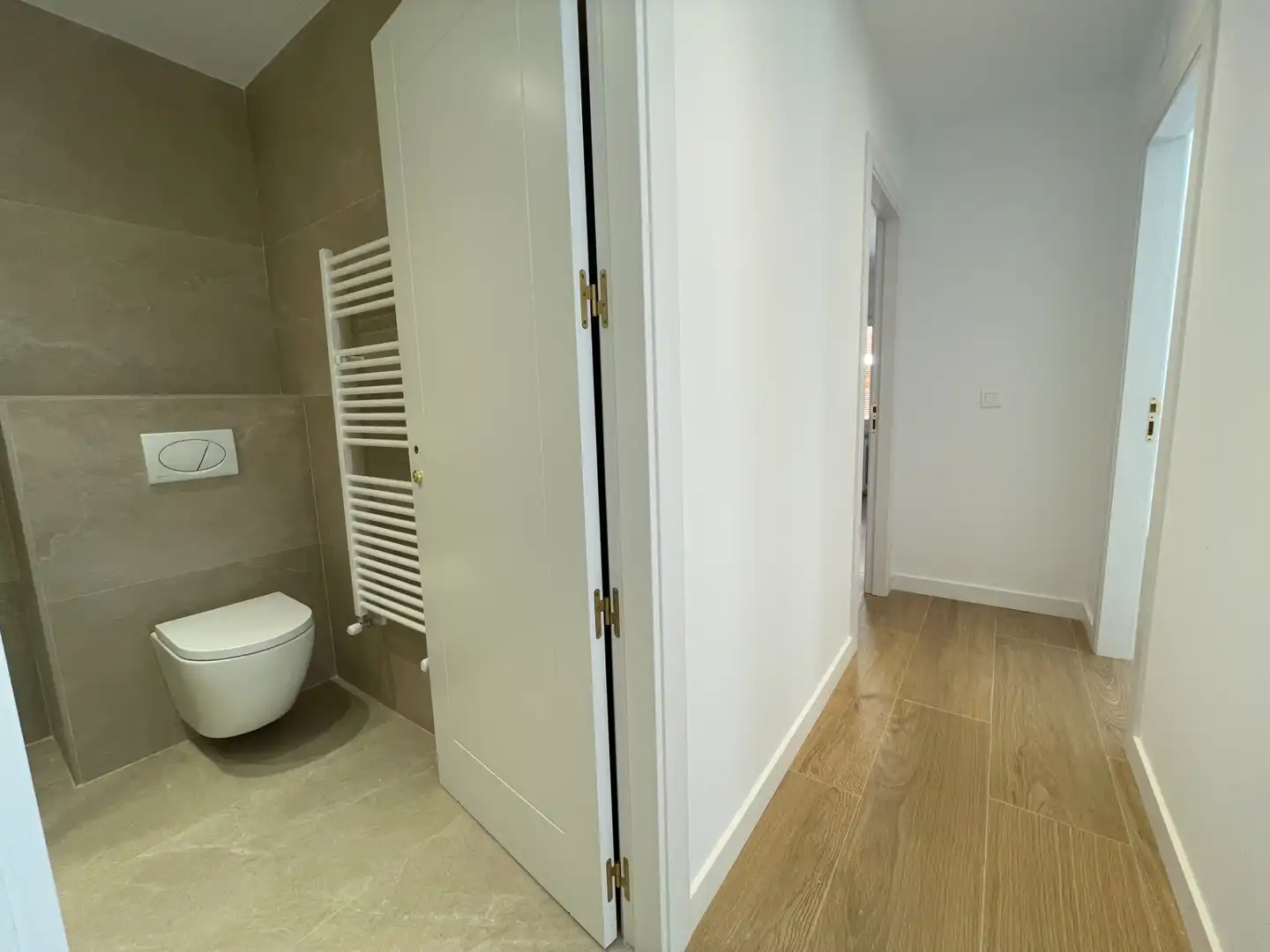Piso con terraza en venta en Calle Navasfrías, imagen 9