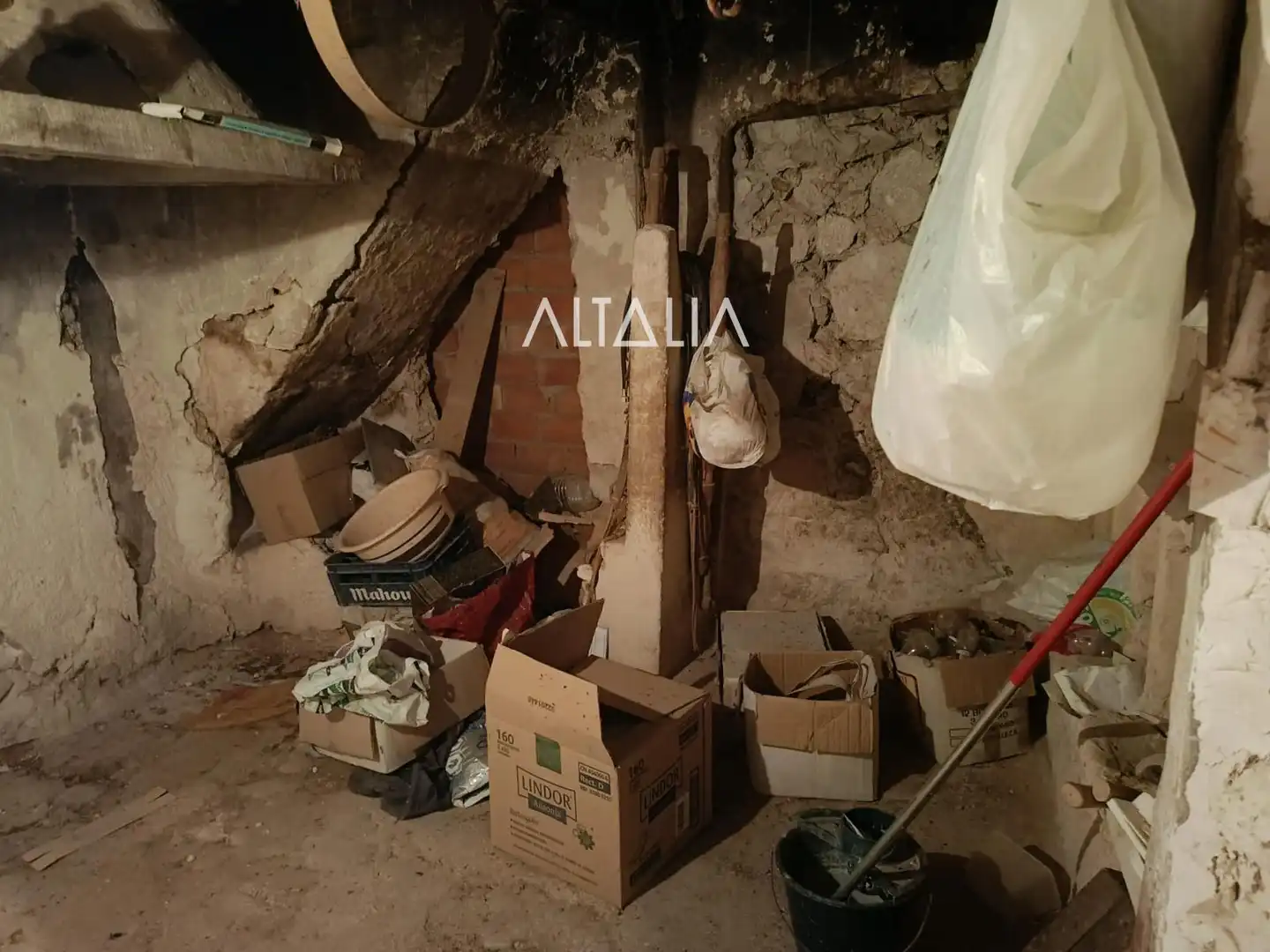 Houses for sale in Sotorribas  with Storage room