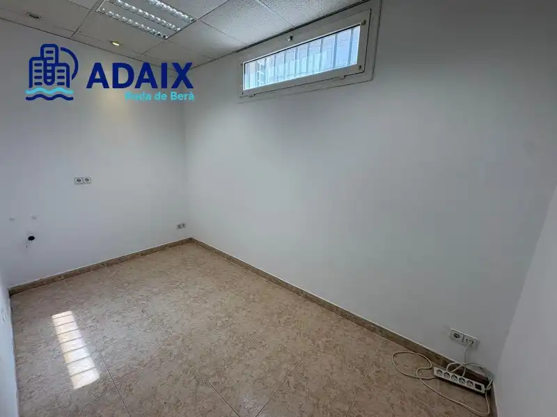 Commercial properties for rent in Roda de Berà  with Air Conditioner