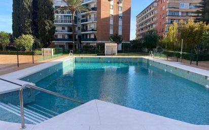 Schwimmbecken von Wohnungen zum verkauf in Torremolinos mit Klimaanlage und Terrasse