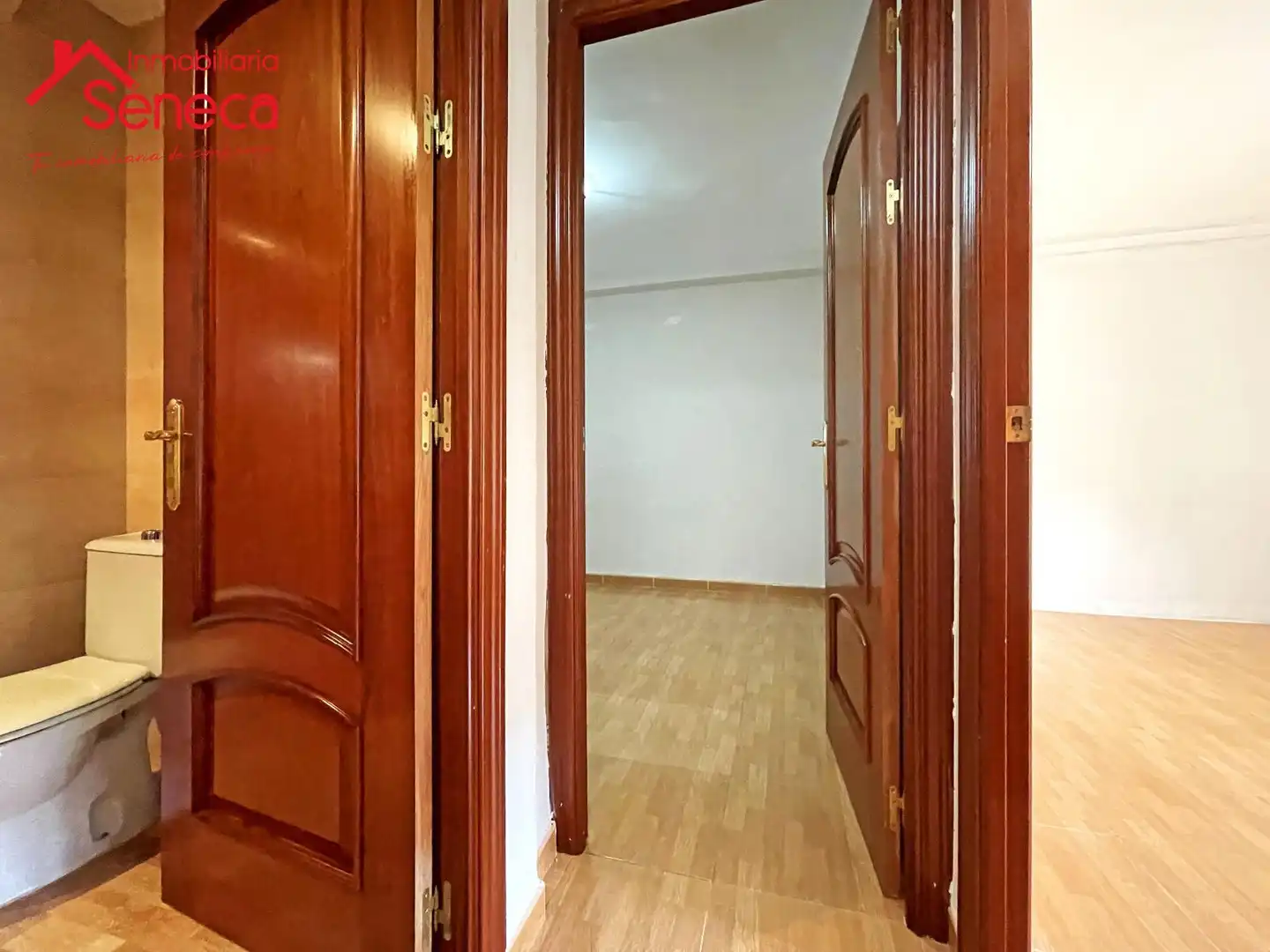 Bedroom of Flat for sale in Córdoba  with Air Conditioner and Heating