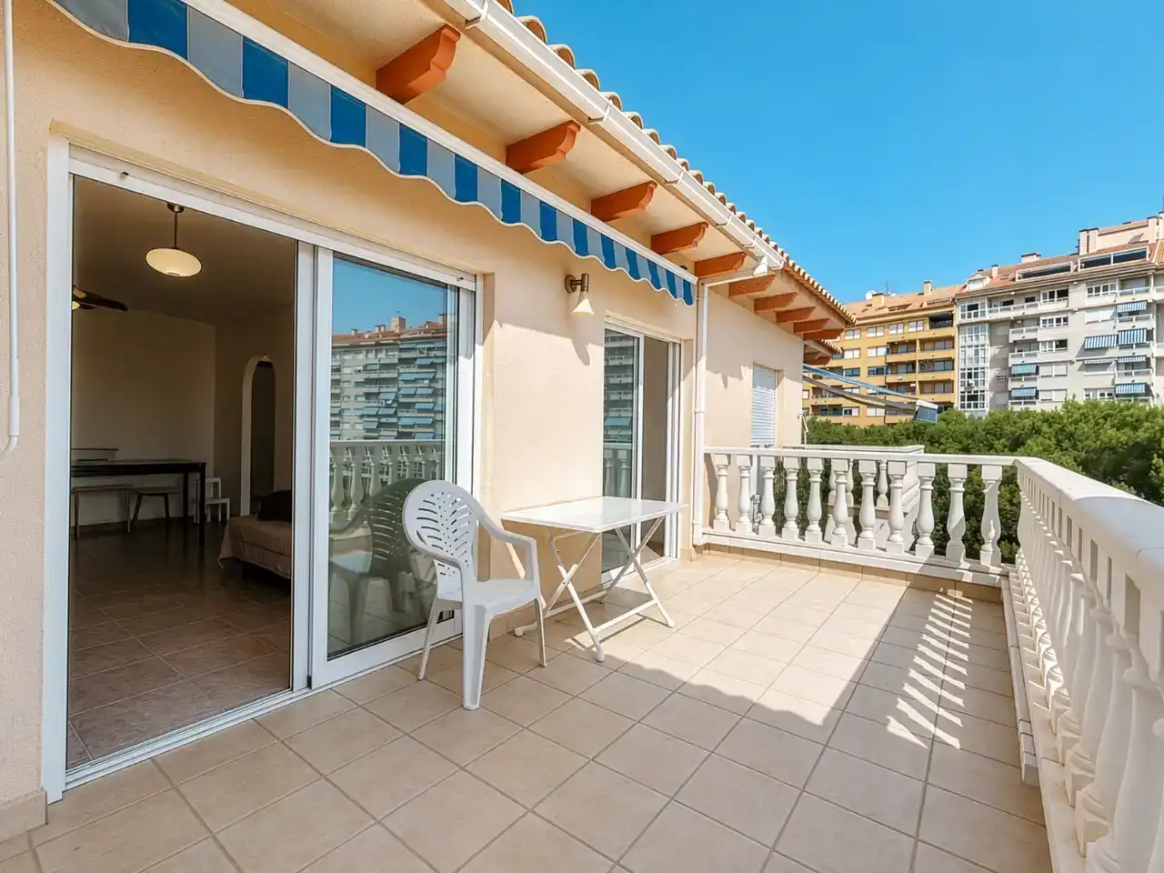 Terraza de Piso en venta en Orihuela con Aire acondicionado, Piscina y Balcón