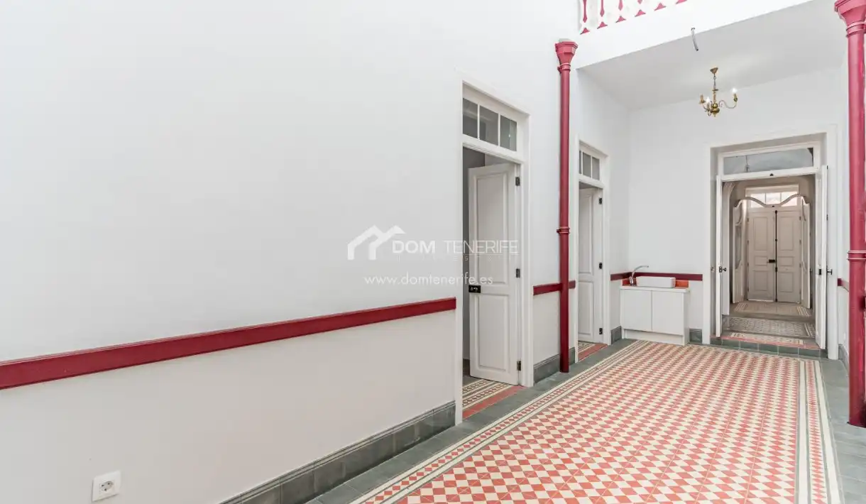 Casa o chalet en venta en San Miguel de Abona con Terraza, Trastero y Horno