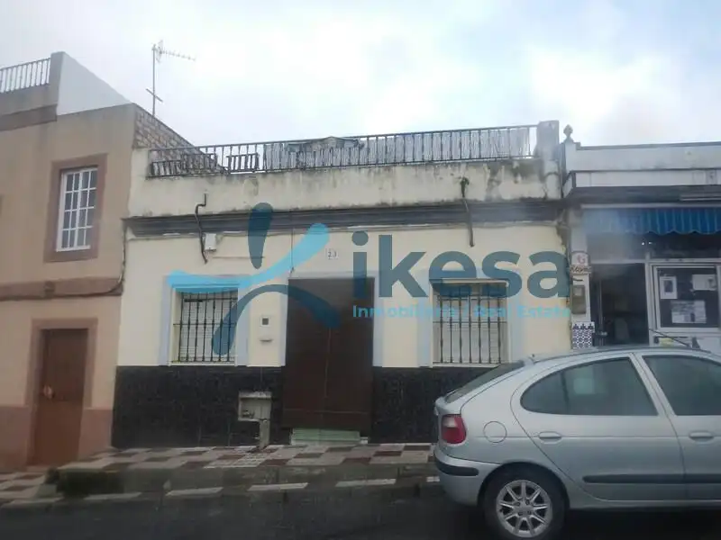 Adossat en venda a Alcalá del Río