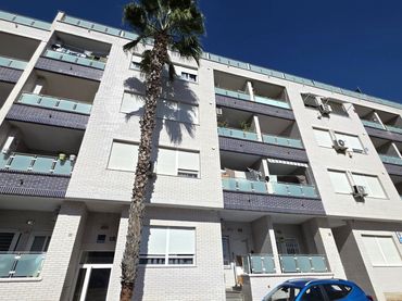 Flat with pool for sale in Calle Mestre Don Antonio Sanchez Quirant
