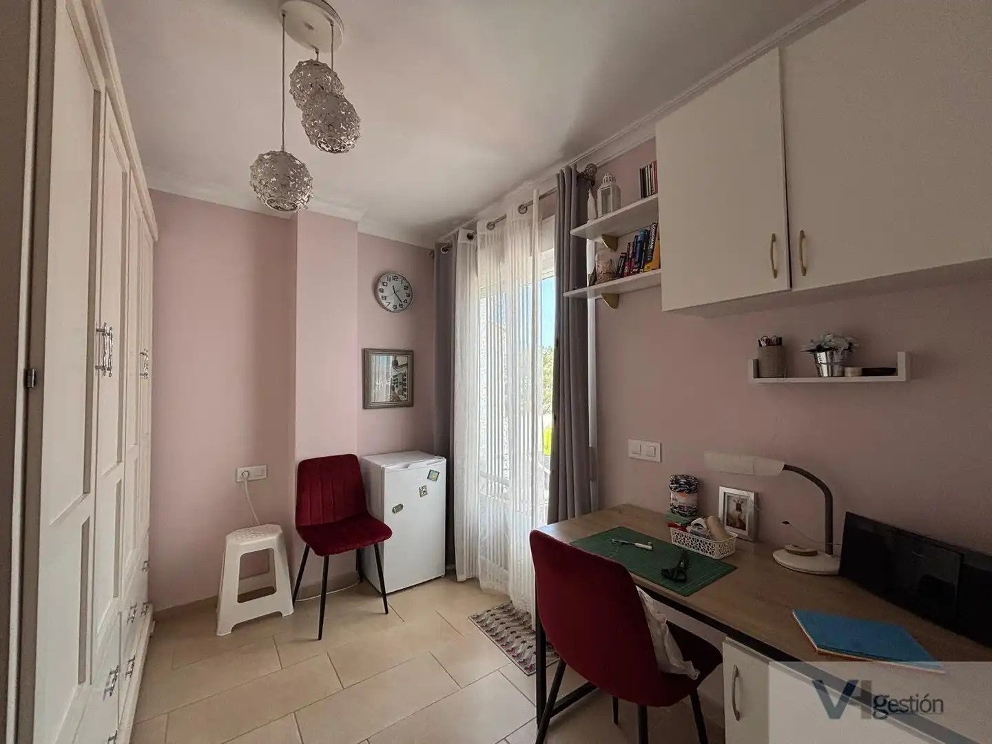 Dormitori de Casa o xalet en venda en Villamartín amb Terrassa i Piscina comunitària