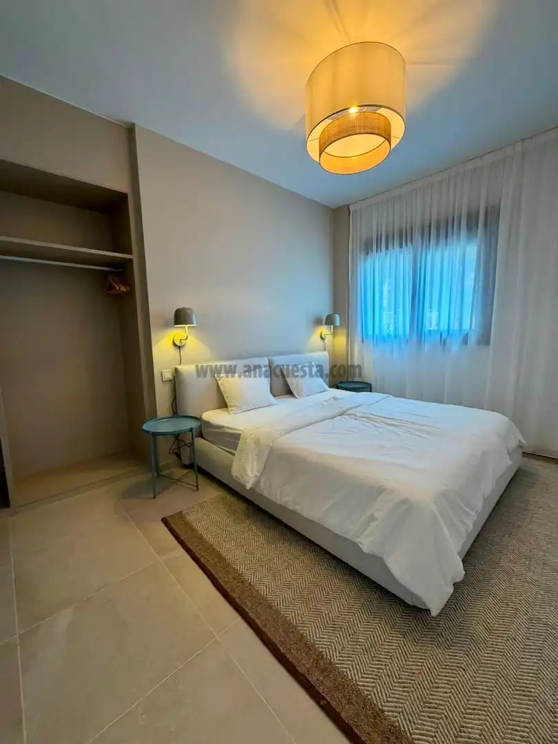 Habitación de Apartamento de alquiler en Estepona Pueblo
