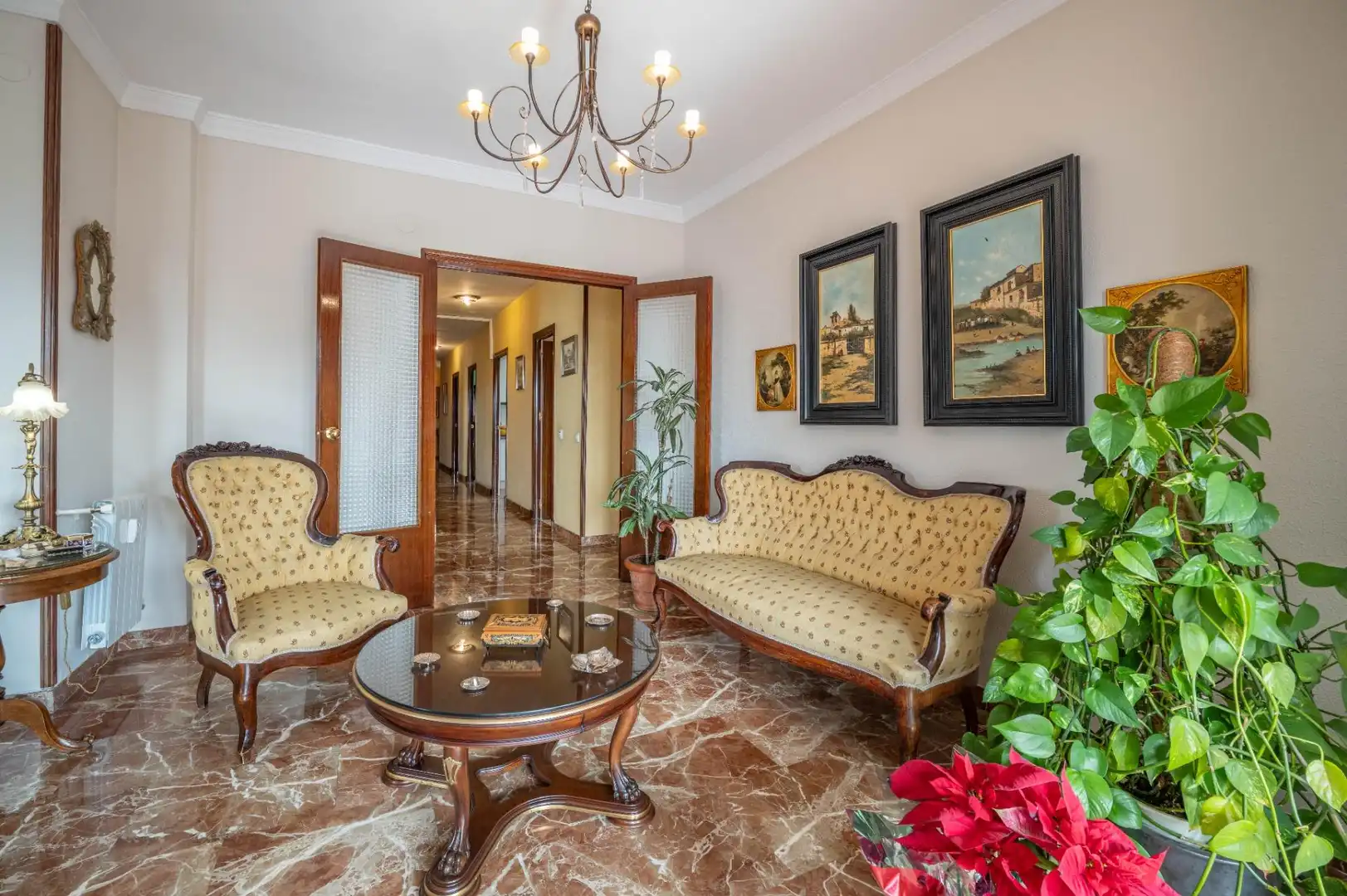 Sala de estar de Piso en venta en Granada con Terraza, Trastero y Balcón