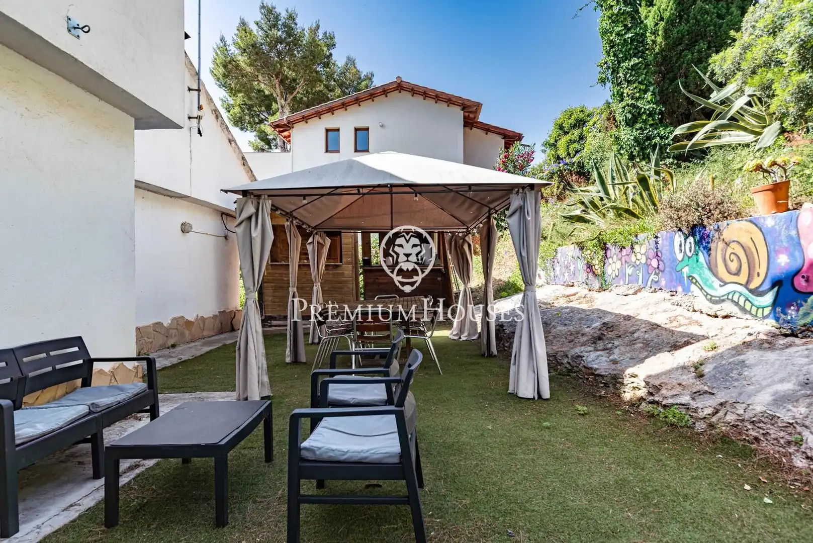 Terrace of Houses for sale in Castelldefels  with Heating, Private garden and Terrace