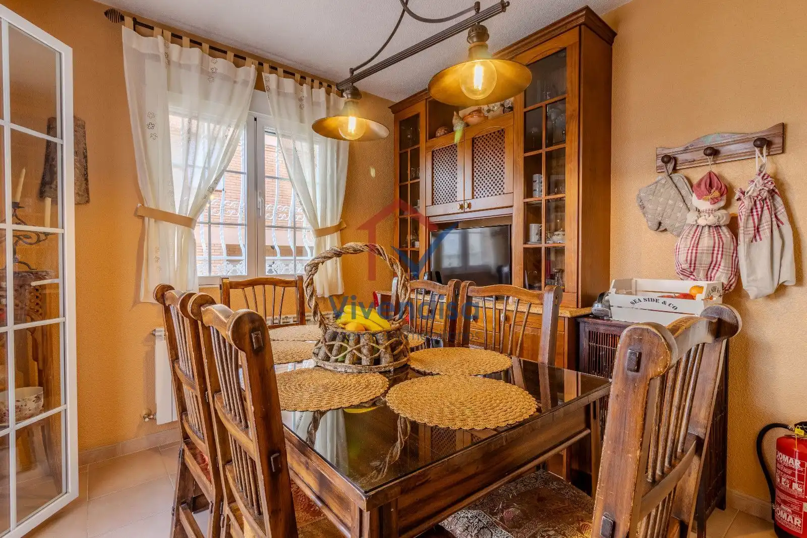 Comedor de Casa adosada en venta en Cabanillas del Campo con Terraza y Piscina