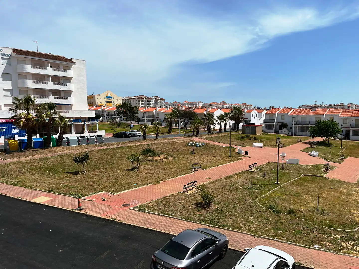 Vista exterior de Piso en venta en Almonte con Amueblado, Lavadora y Microondas