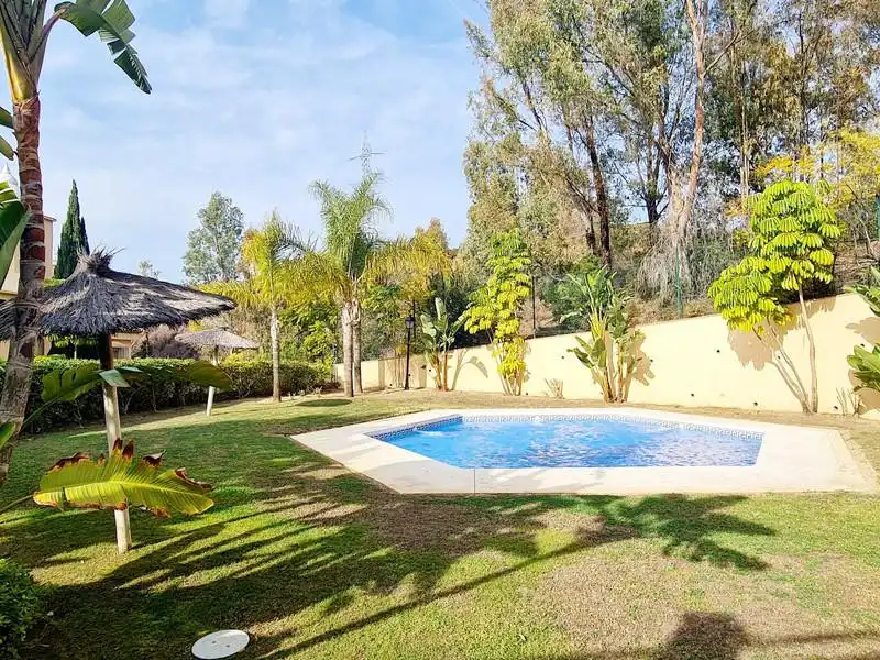 Apartamento con balcón en alquiler en Elviria - Cabopino, imagen 25
