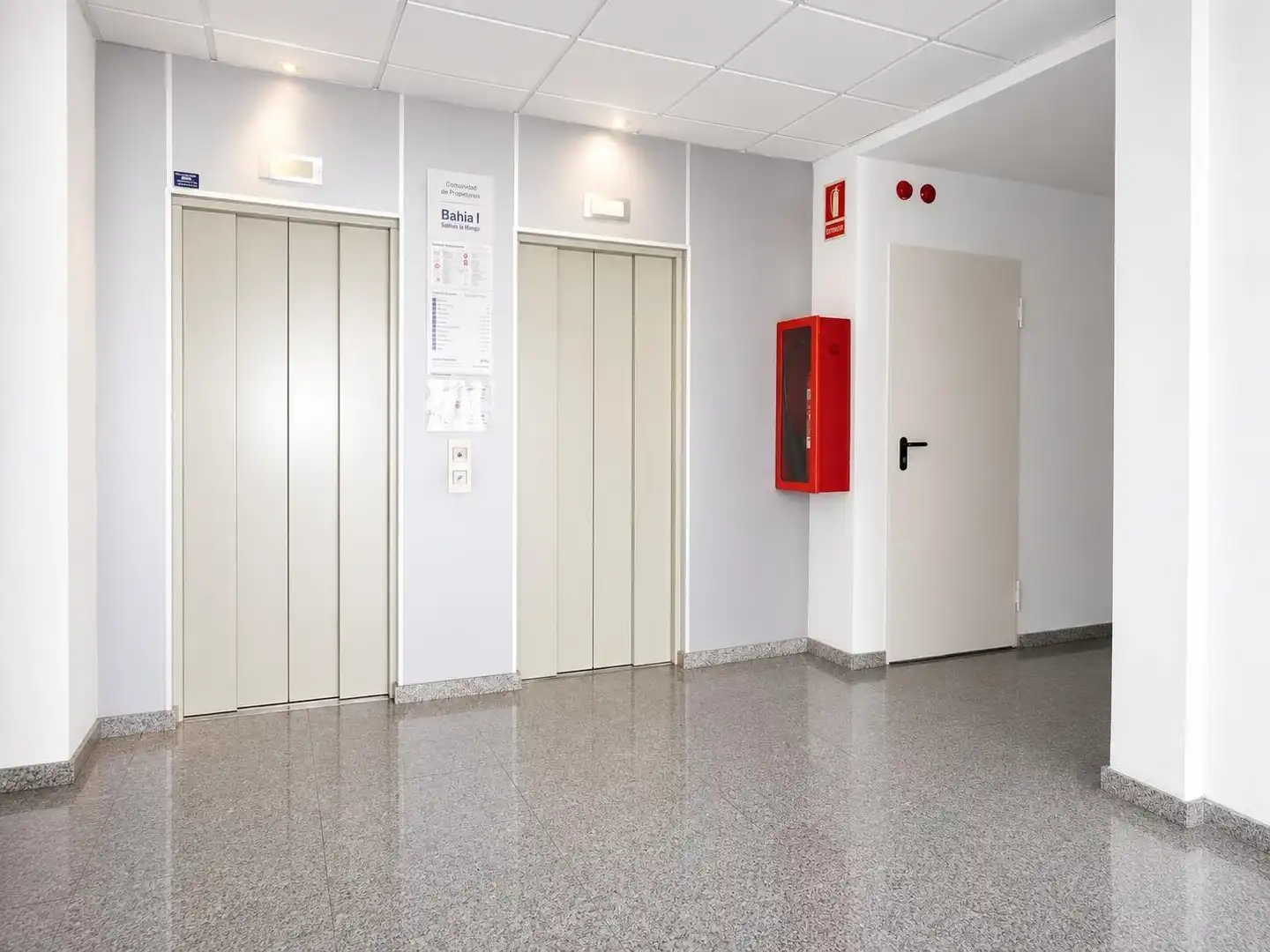 Study for sale in Empuriabrava  with Air Conditioner, Heating and Private garden