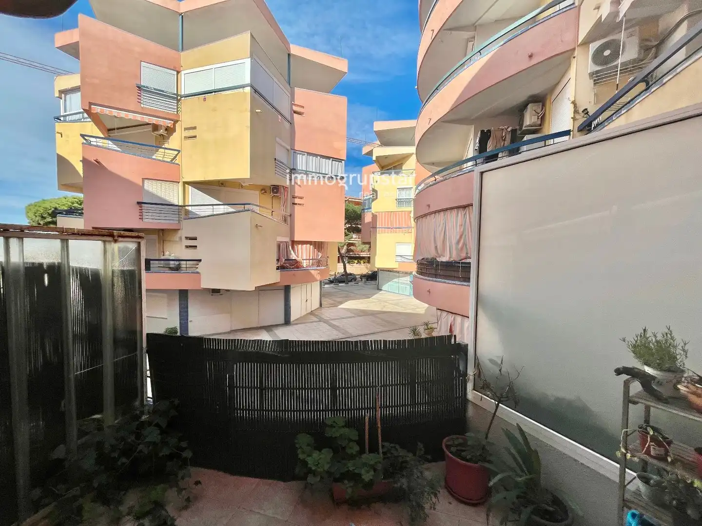 Exterior view of Apartments for sale in Castell d'Aro, Platja d'Aro i s'Agaró  with Terrace, Furnished and Oven