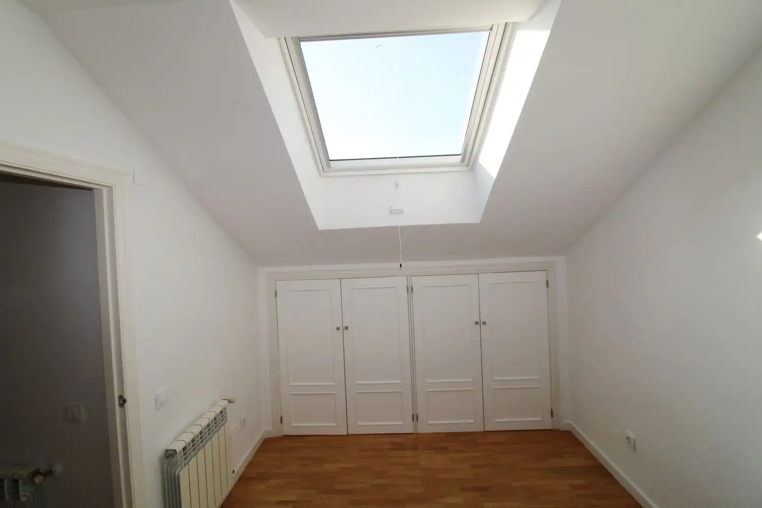Bedroom of Duplexes for sale in Ciudad Real  with Air Conditioner, Heating and Parquet flooring