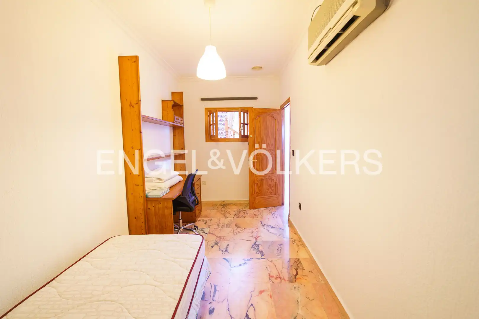 Houses for sale in Puerto Real  with Heating, Private garden and Terrace