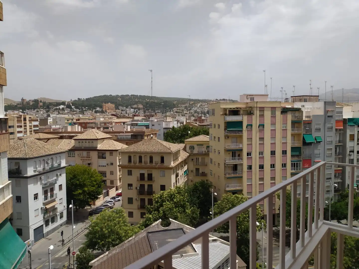 Exterior view of Flat for rent in Granada  with Heating, Terrace and Furnished