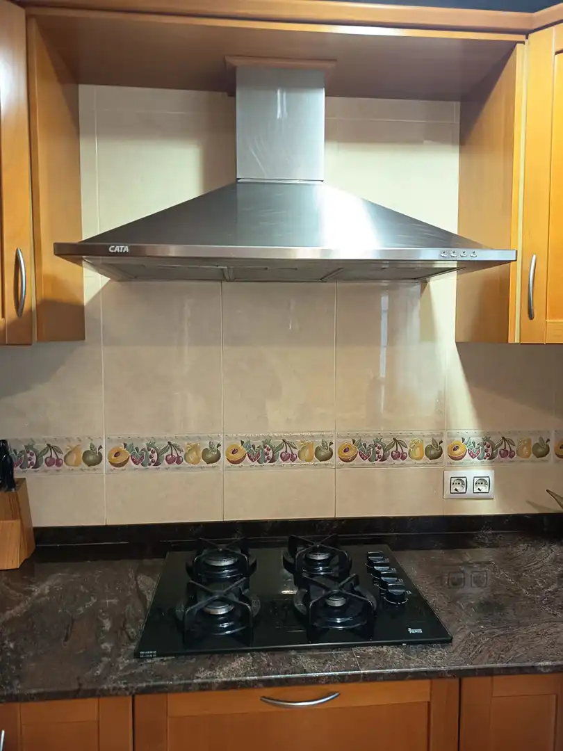 Cocina de Piso en venta en Ulldecona con Calefacción, Terraza y Trastero