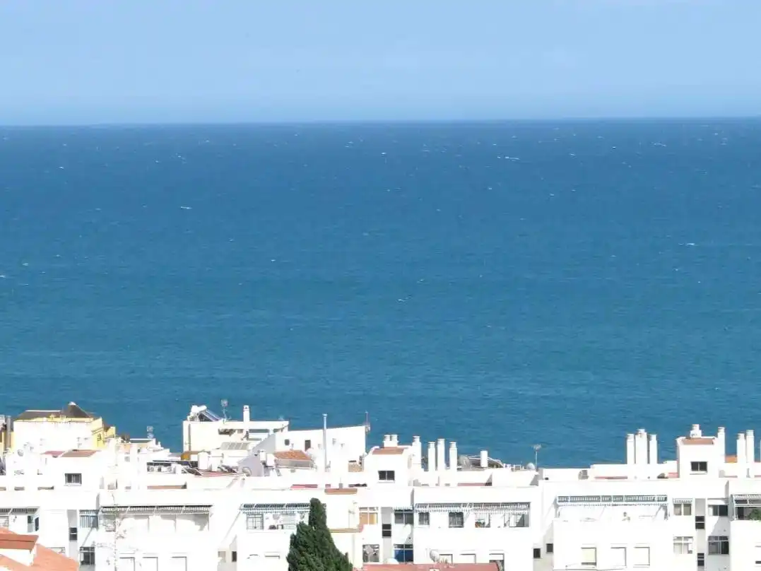 Piso con ascensor en venta en Montemar