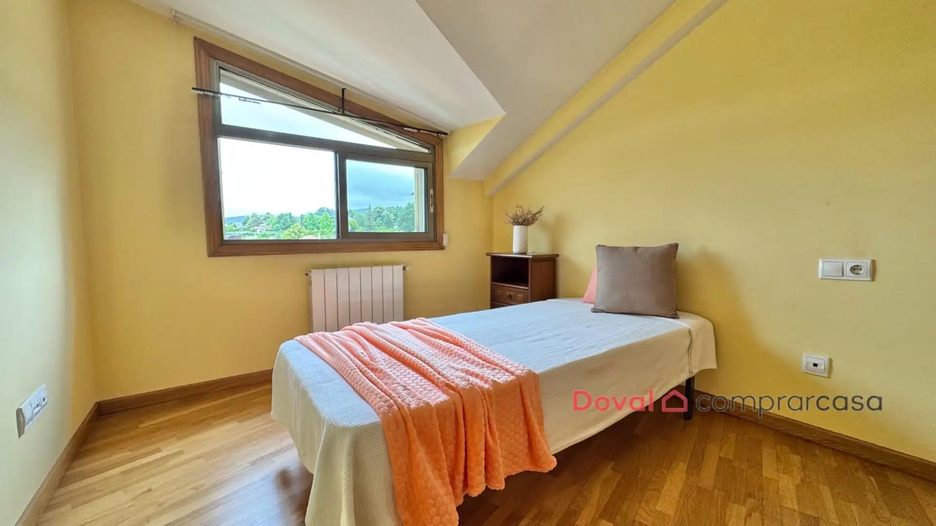 Schlafzimmer von Wohnung zum Verkauf in Tui mit Heizung, Abstellraum und Möbliert