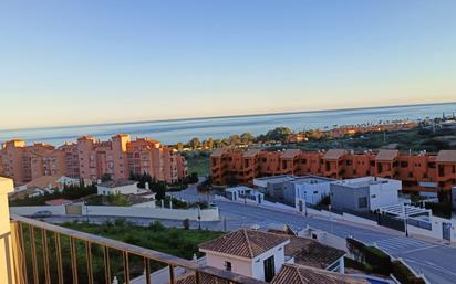 Vista exterior de Apartament en venda en Manilva amb Aire condicionat, Calefacció i Terrassa