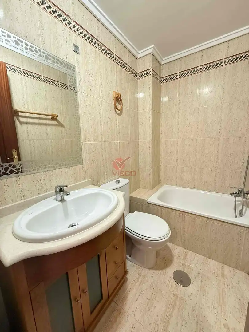 Bany de Casa o xalet en venda en Cuenca amb Calefacció i Terrassa