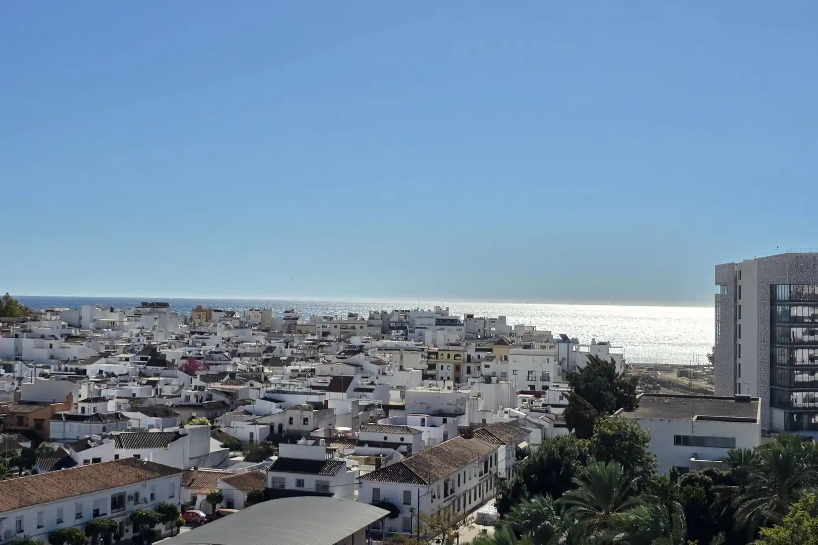 Vista exterior de Àtic en venda en Estepona